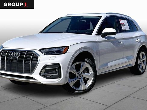 Used 2021 Audi Q5 Prestige w/ Prestige Package image 1