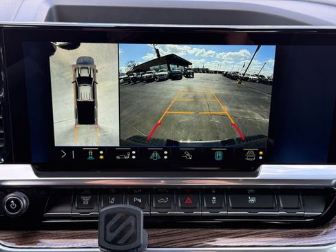 Used 2025 Chevrolet Silverado 3500 LT w/ Safety Package image 13