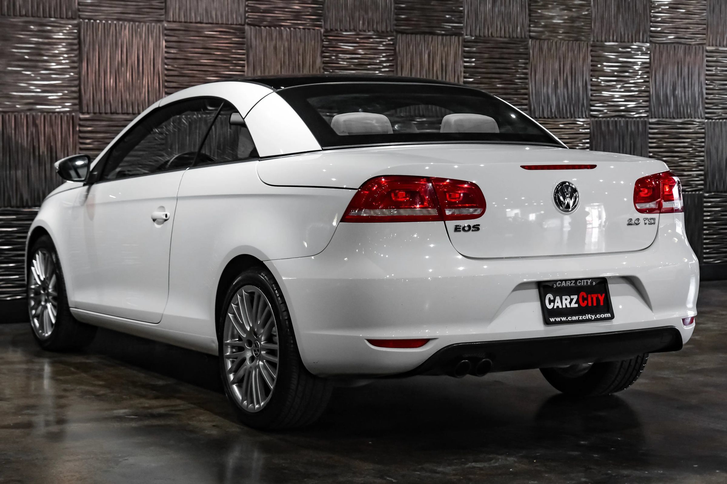Used 2012 Volkswagen Eos Komfort FWD image 12