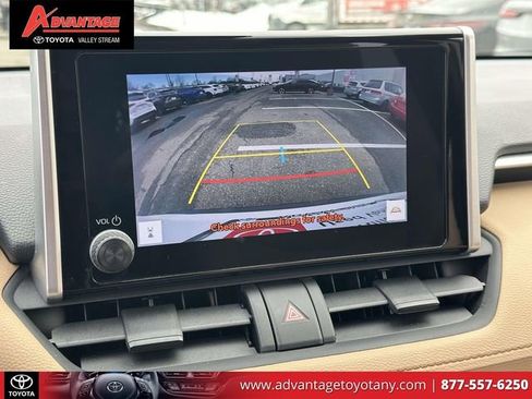 Certified 2023 Toyota RAV4 LE image 31