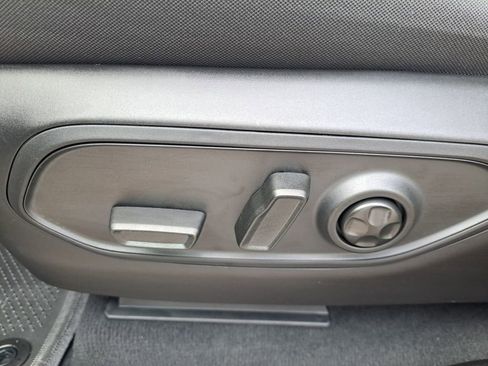 New 2025 Jeep Grand Cherokee Laredo X w/ Luxury Tech Group I image 25