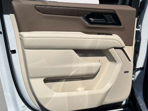 New 2026 GMC Yukon XL Denali RWD image 11