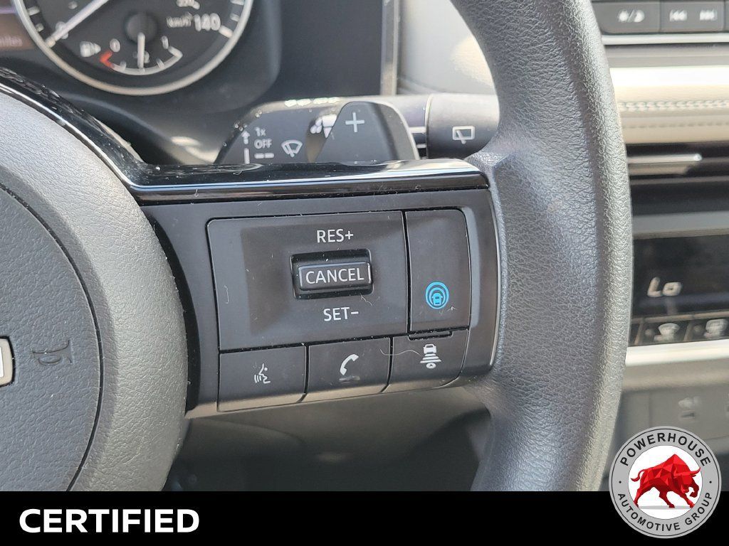 Used 2023 Nissan Rogue SV FWD image 29