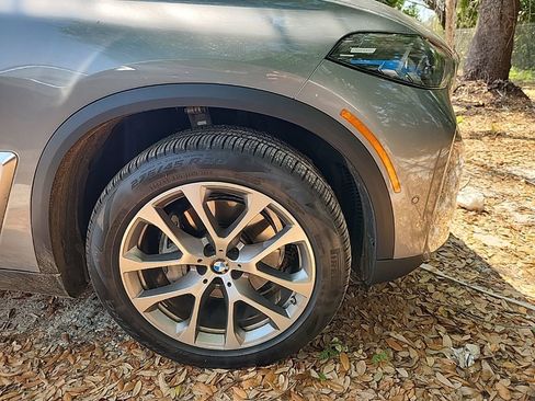 Used 2026 BMW X5 sDrive40i image 7