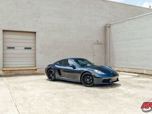 Used 2018 Porsche 718 Cayman RWD image 31