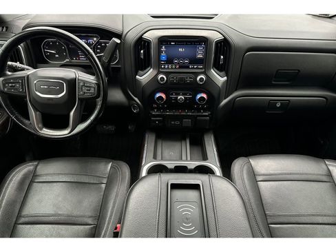 Used 2021 GMC Sierra 3500 Denali w/ Denali Ultimate Package image 15