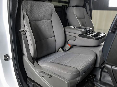 Used 2018 Chevrolet Silverado 3500 W/T image 25