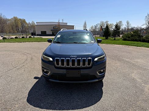 Used 2019 Jeep Cherokee Limited image 4