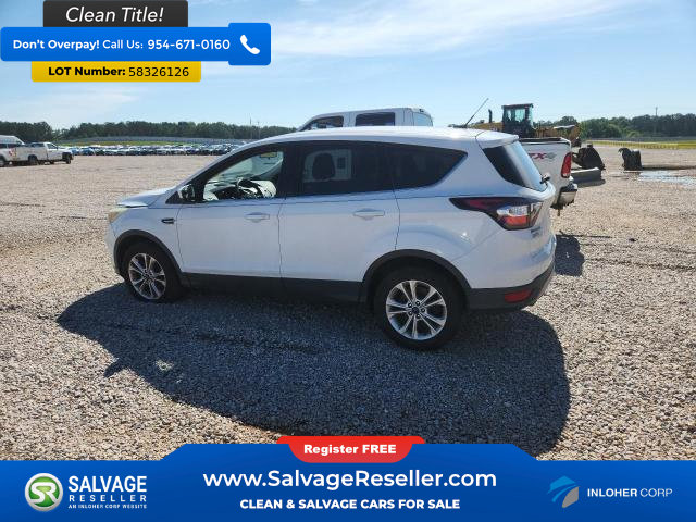 Used 2017 Ford Escape SE FWD image 3