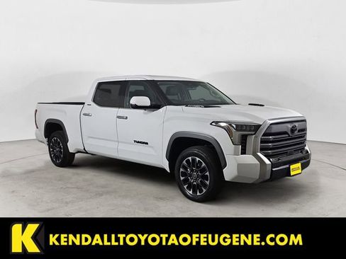 Used 2022 Toyota Tundra Limited AWD/4WD image 7