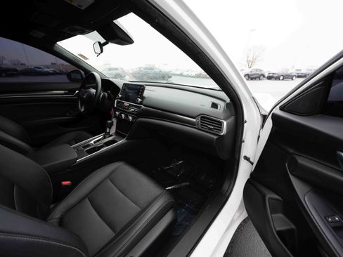 Used 2019 Honda Accord Sport image 25