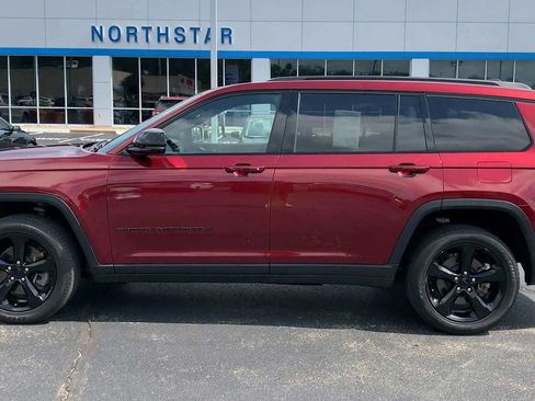 Used 2023 Jeep Grand Cherokee L Laredo AWD/4WD image 5