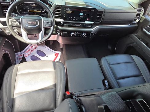Certified 2026 GMC Sierra 1500 SLT AWD/4WD image 7