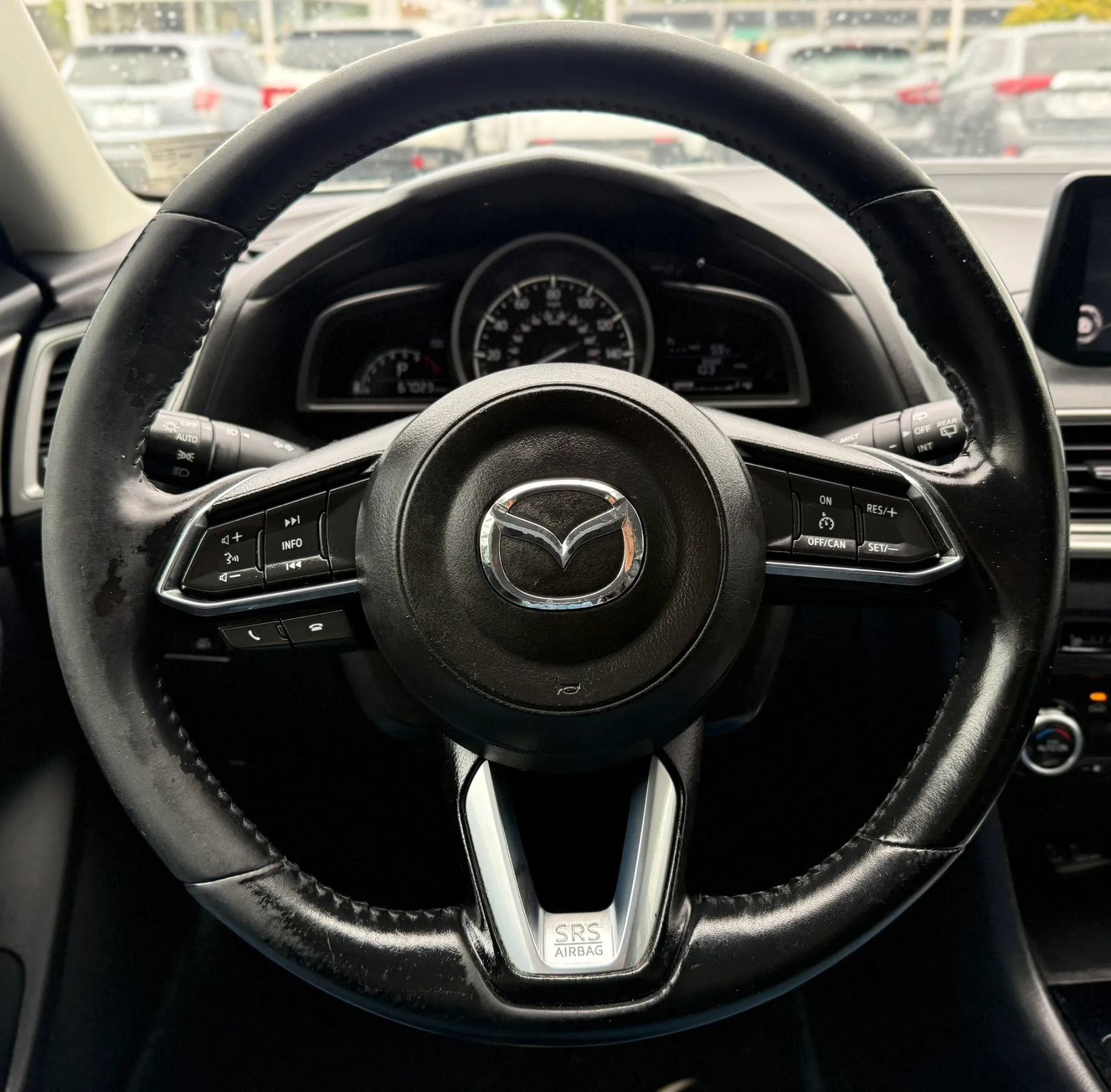 Used 2018 MAZDA MAZDA3 Touring FWD image 12