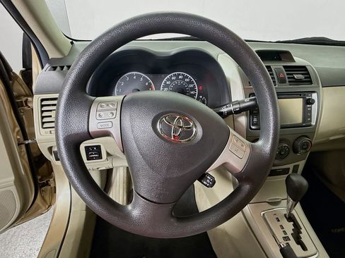 Used 2013 Toyota Corolla LE w/ Premium Pkg FWD image 11