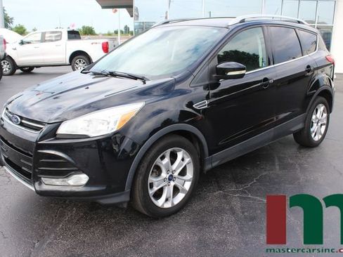Used 2016 Ford Escape Titanium FWD image 1