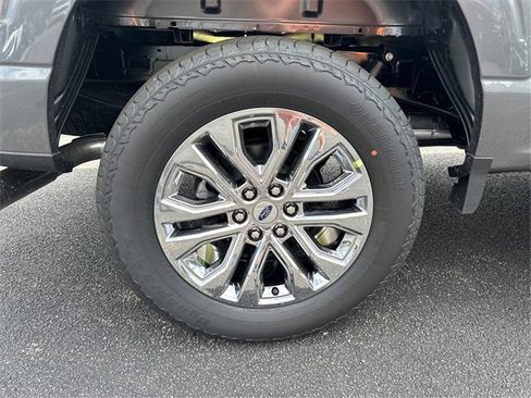 New 2025 Ford F150 Lariat w/ Equipment Group 501A Mid image 13