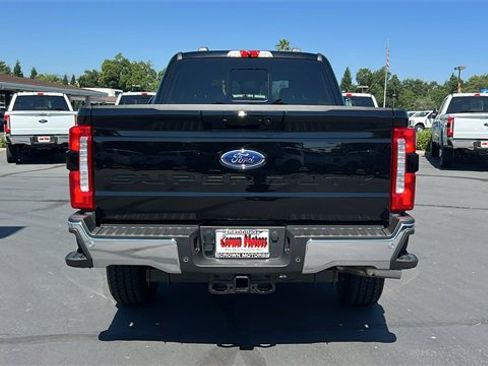 New 2025 Ford F250 Lariat w/ FX4 Off-Road Package image 5