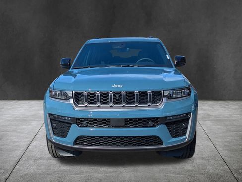 New 2026 Jeep Grand Cherokee L Limited image 9