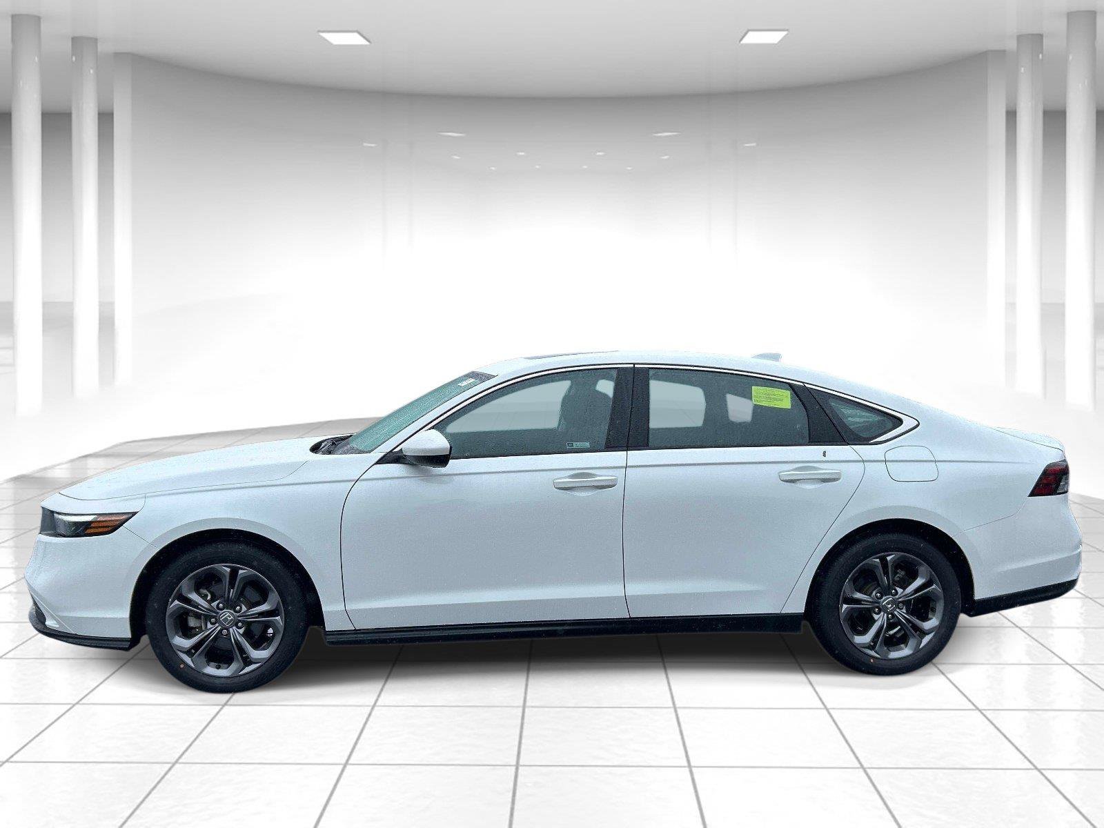 Used 2023 Honda Accord EX image 7