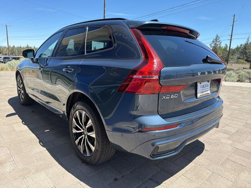 Used 2025 Volvo XC60 B5 Plus w/ Climate Package AWD/4WD image 5