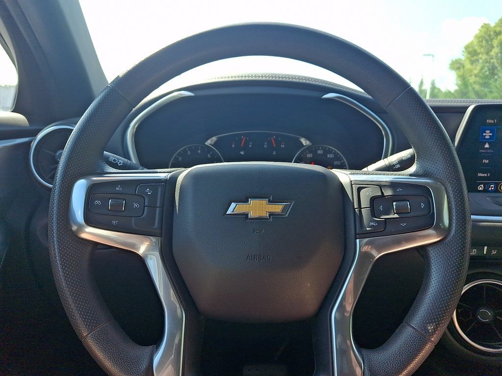 Used 2021 Chevrolet Blazer LT AWD/4WD image 18