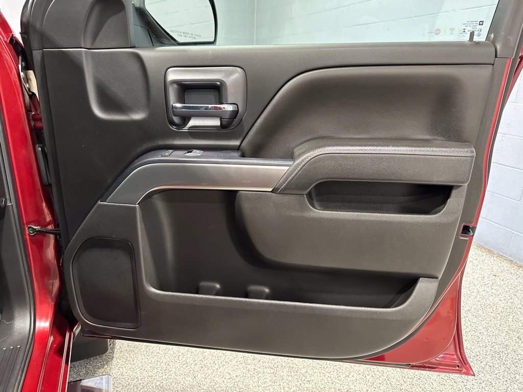 Used 2018 Chevrolet Silverado 1500 LT w/ All Star Edition AWD/4WD image 18