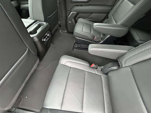 Used 2025 GMC Yukon Denali image 11