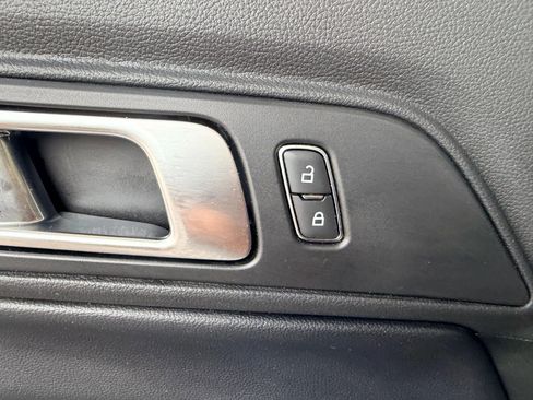 Used 2023 Ford Mustang Premium image 19