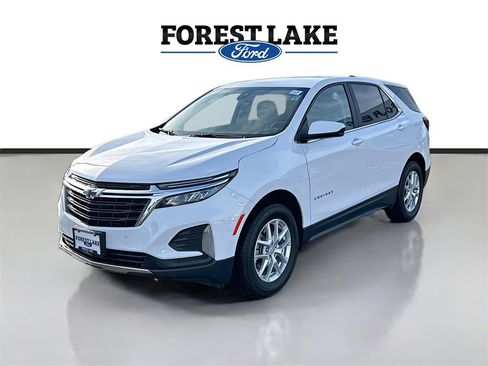 Used 2023 Chevrolet Equinox LT image 3