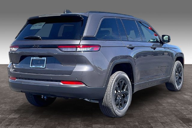New 2026 Jeep Grand Cherokee Altitude AWD/4WD image 15