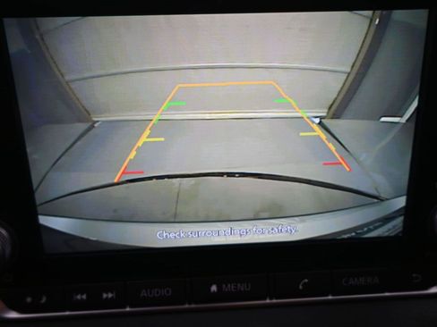 Used 2023 Nissan Sentra SR image 3