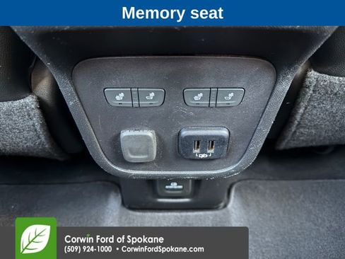 Used 2018 Chevrolet Equinox Premier image 14