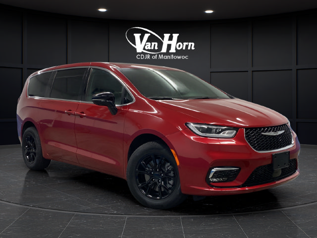 Used 2025 Chrysler Pacifica Select AWD/4WD image 1