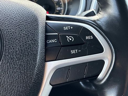 Used 2014 Jeep Cherokee Latitude w/ Comfort/Convenience Group AWD/4WD image 26