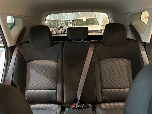 Used 2025 Kia Soul LX w/ LX Technology Package FWD image 37