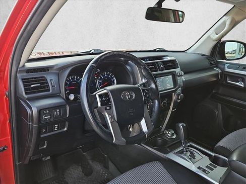 Used 2016 Toyota 4Runner SR5 image 10