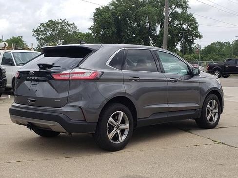 Used 2023 Ford Edge SEL w/ Convenience Package AWD/4WD image 4