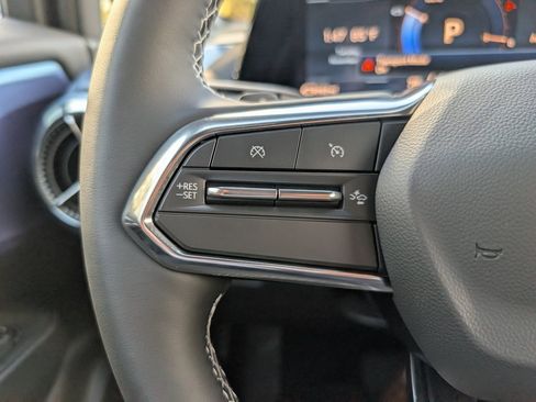 New 2026 Chevrolet Equinox EV LT image 17