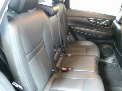 Used 2020 Nissan Rogue SL image 9