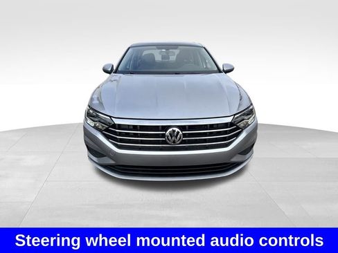 Used 2021 Volkswagen Jetta SE image 8