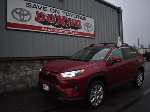 Certified 2025 Toyota RAV4 XLE Premium image 1