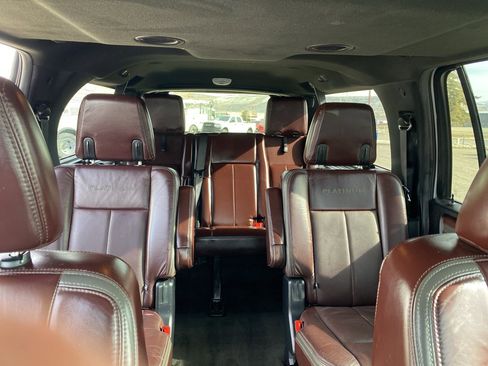 Used 2017 Ford Expedition EL Platinum image 9