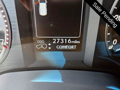 Used 2023 Lexus GX 460 Luxury w/ Accessory Package image 31