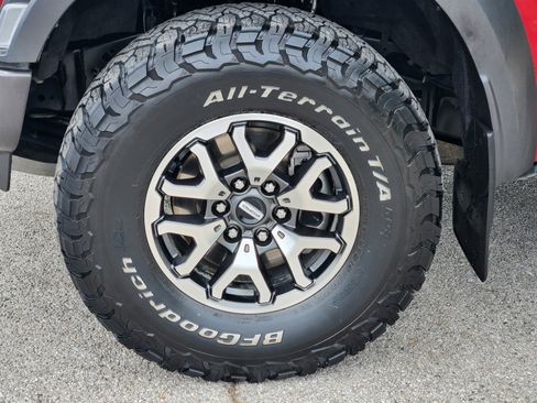 Used 2022 Ford F150 Raptor w/ Equipment Group 801A High AWD/4WD image 31