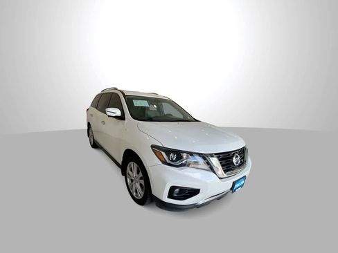 Used 2019 Nissan Pathfinder SL w/ SL Premium Package AWD/4WD image 2