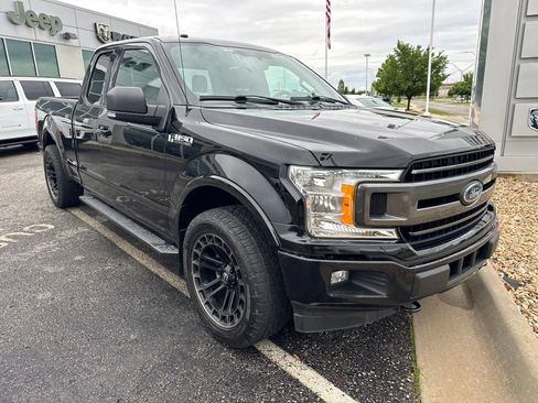 Used 2018 Ford F150 XLT w/ Equipment Group 302A Luxury AWD/4WD image 9