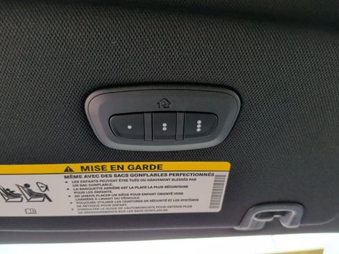 New 2026 Chrysler Pacifica Select image 20