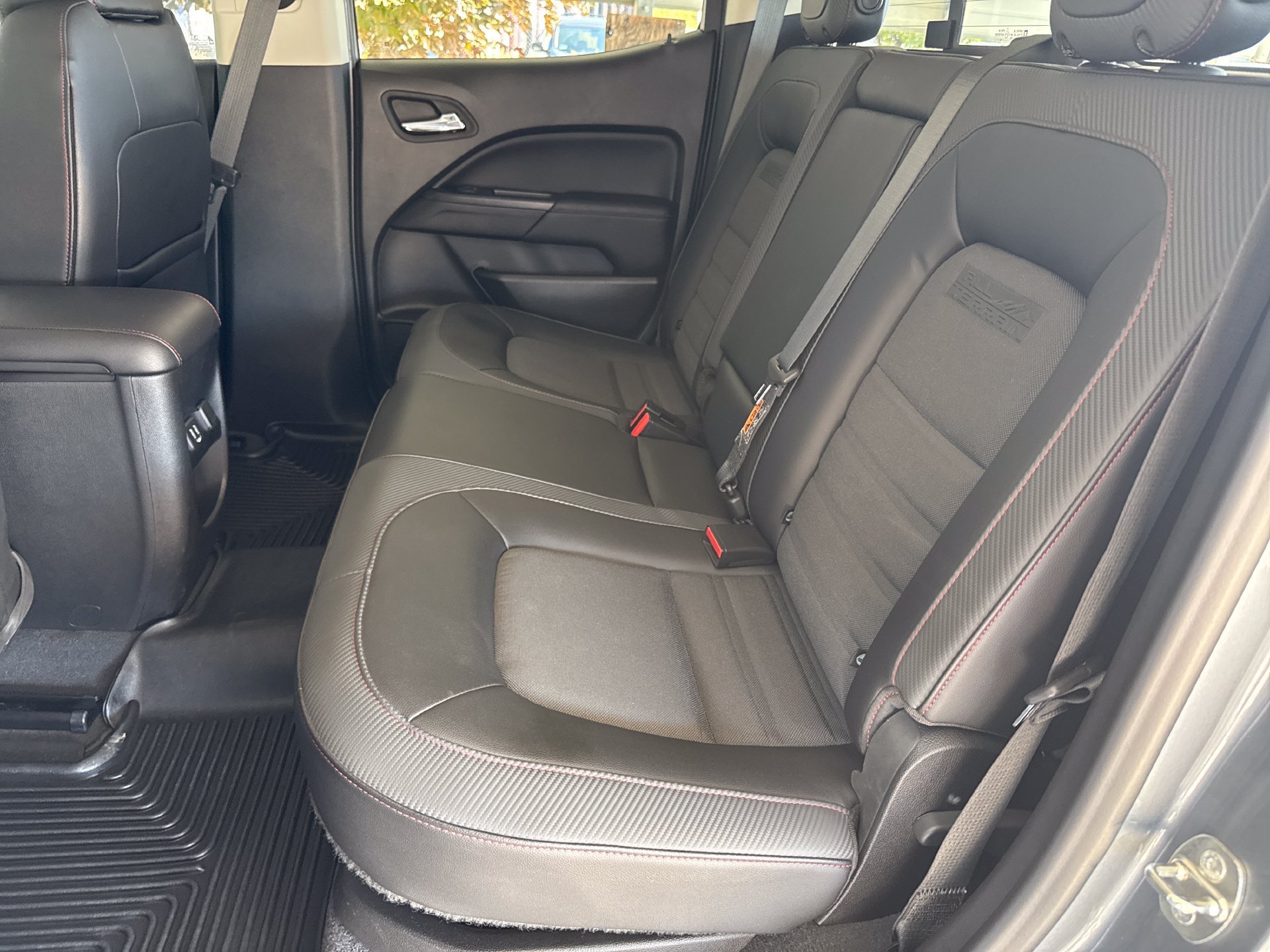 Used 2019 GMC Canyon All Terrain w/ Trailering Package AWD/4WD image 17