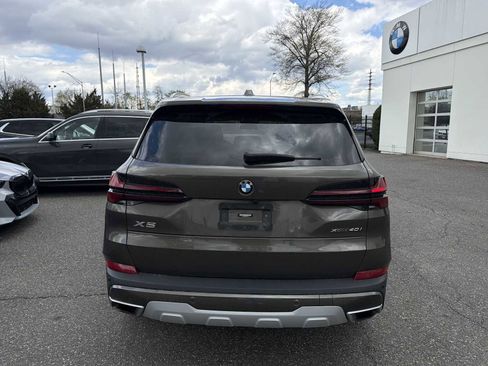 Used 2024 BMW X5 xDrive40i w/ Premium Package image 2